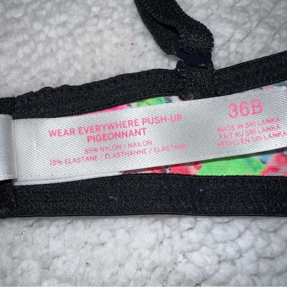 PINK Victoria’s Secret Wear Everywhere Push Up bra size 36B - Picture 5 of 6